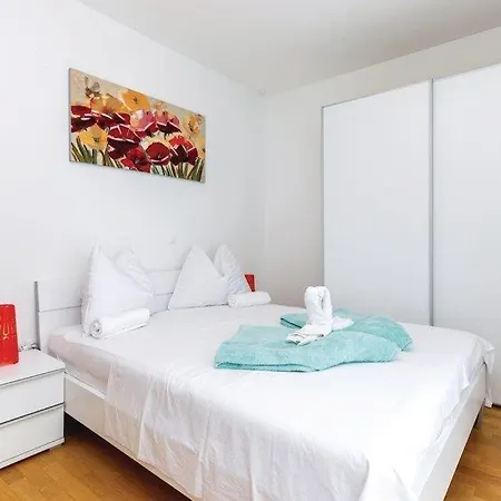 Didi Apartment *